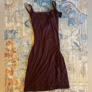 Alphalete Maroon Bodycon Mini Dress with cutout/twist back sz small